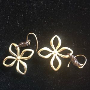 Fossil 🌸 earrings